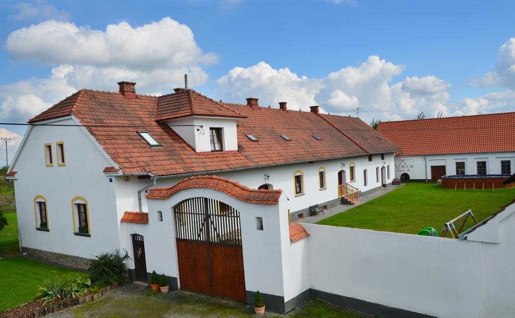 Apartamento Blazkuv Statek Malsice Exterior foto