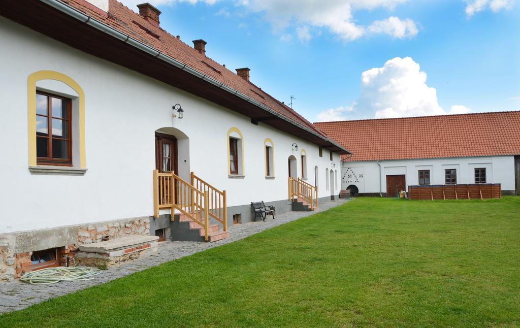 Apartamento Blazkuv Statek Malsice Exterior foto