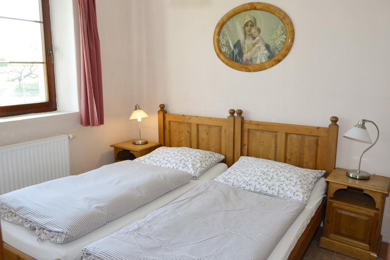 Apartamento Blazkuv Statek Malsice Exterior foto